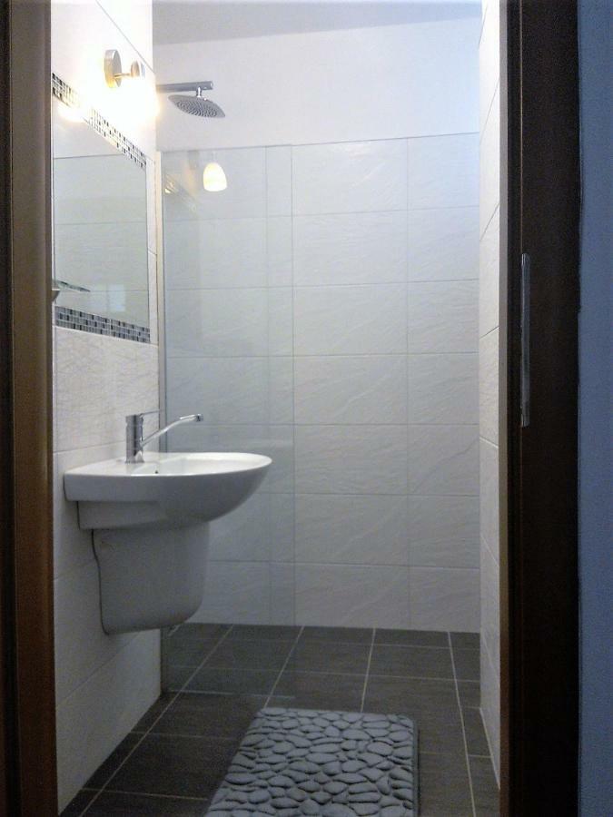 Apartman S Vyhladom Lägenhet Kremnica Exteriör bild